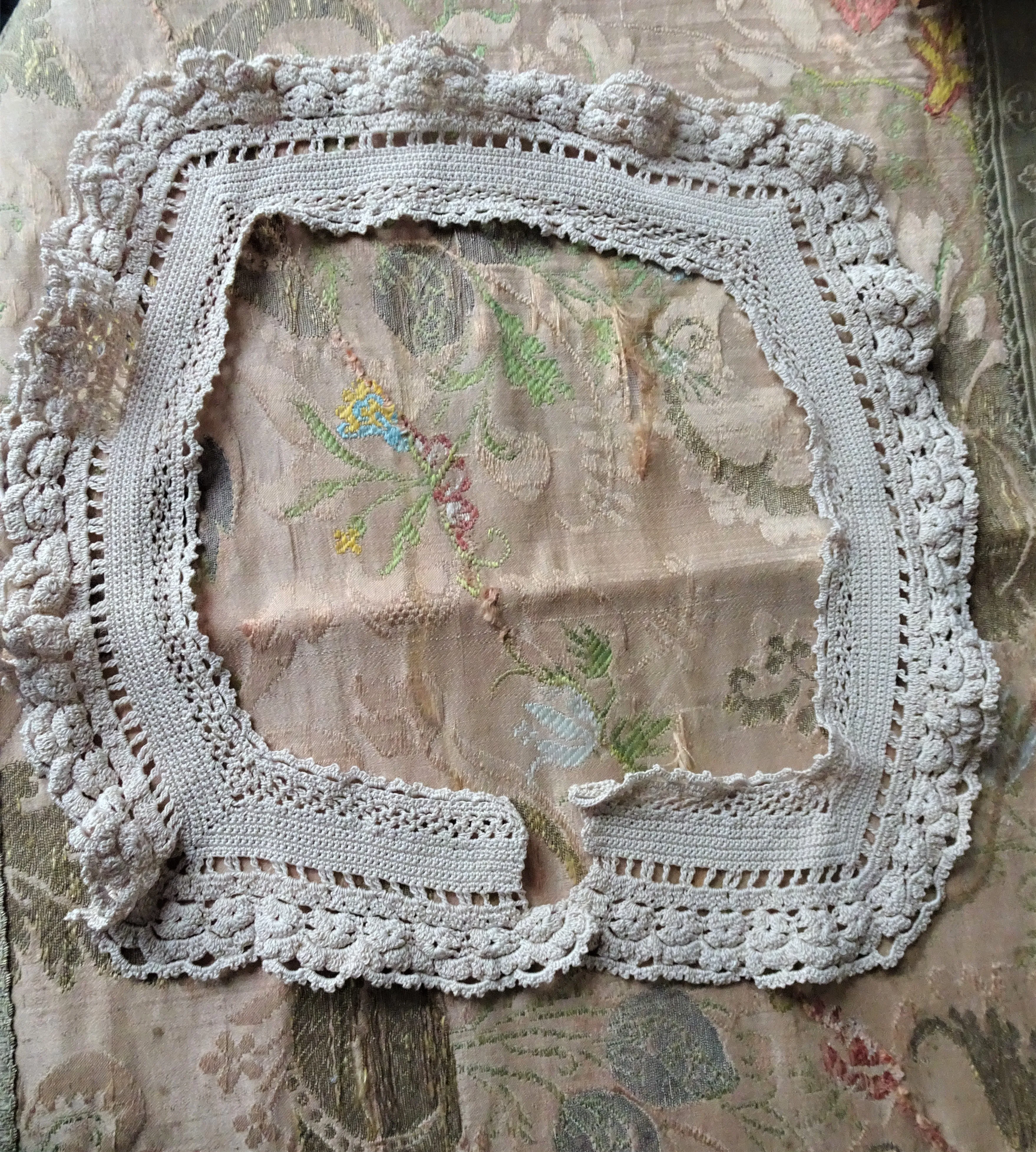 CHARMING Hand Made Lace Collar, Antique Collar, Beige Lace Collar, Perfect Over Sweaters,Heirloom Sewing Project