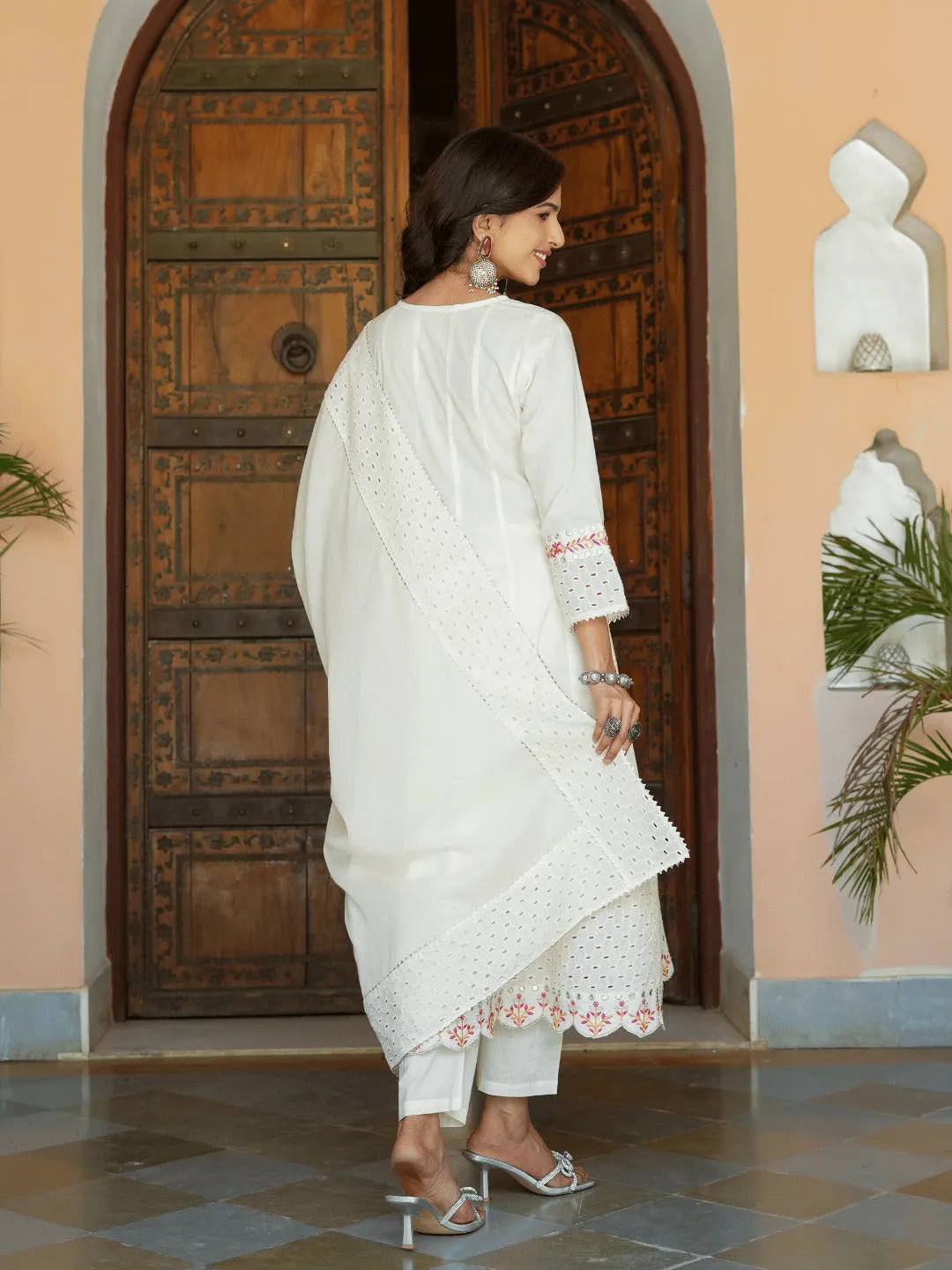 Women Cream Pure Cotton Kurta Set With Dupatta